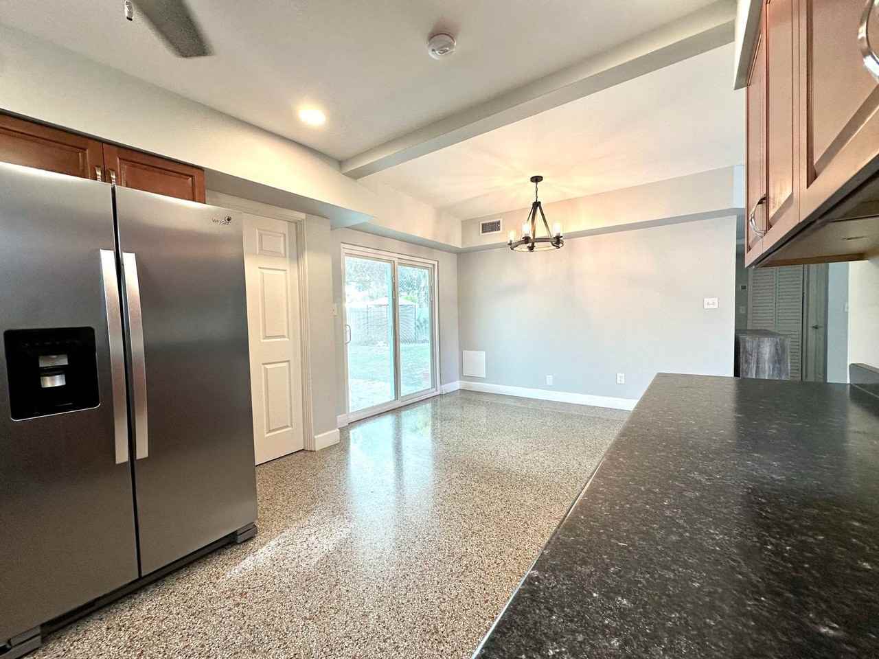 126 11th Ave Sw - Photo 4 of 19