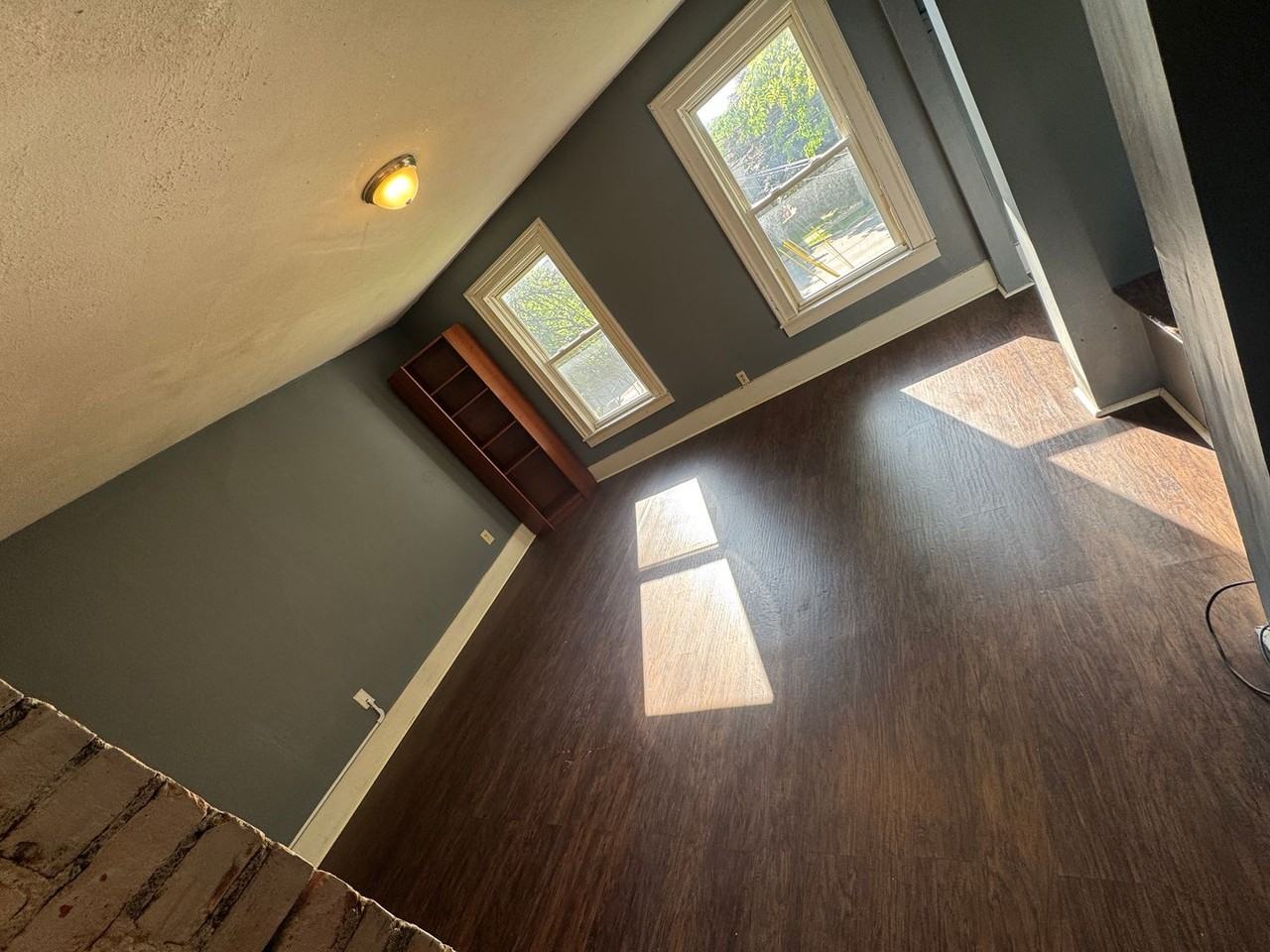 334 N Mantua St Kent OH 44240 RM3 .MM .T2 - Photo 5 of 9