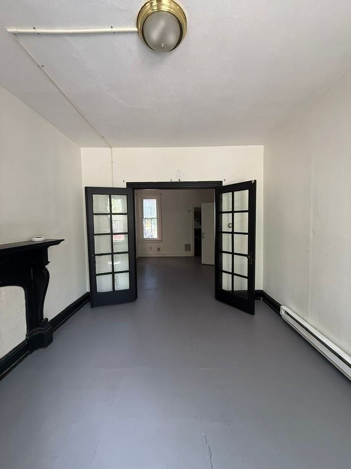 607 Chestnut Street - Photo 2 of 19