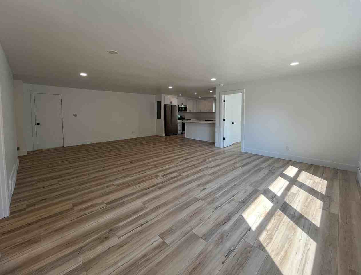 315 Ne 148th Ave - Photo 5 of 46