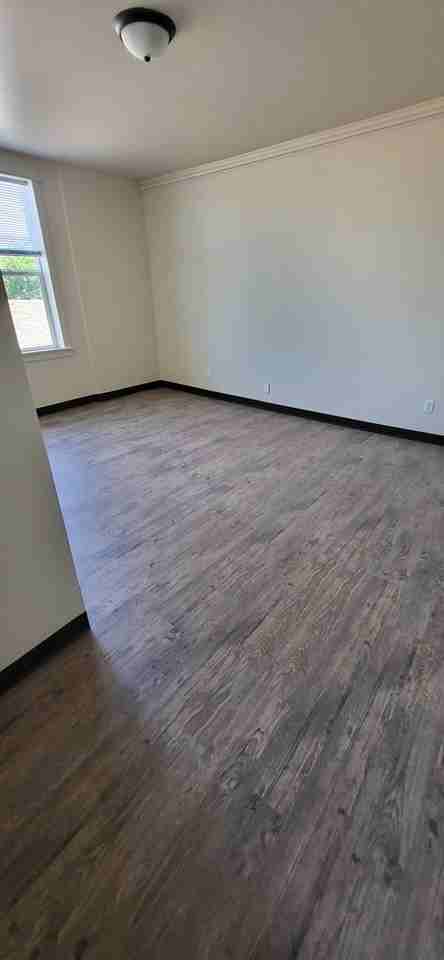 142 N Main St - Photo 2 of 14