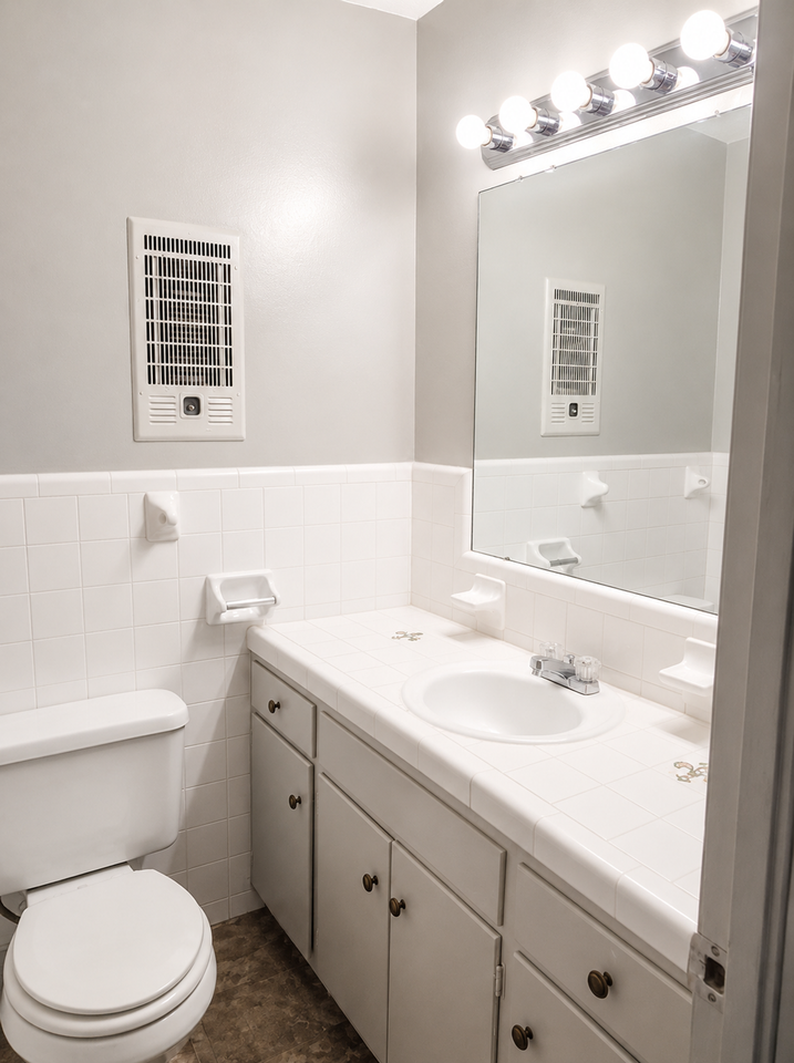 South Water Apartments - Photo 4 of 10