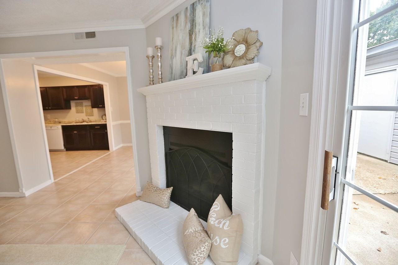 1207 Captain Adams Ct - Photo 4 of 43