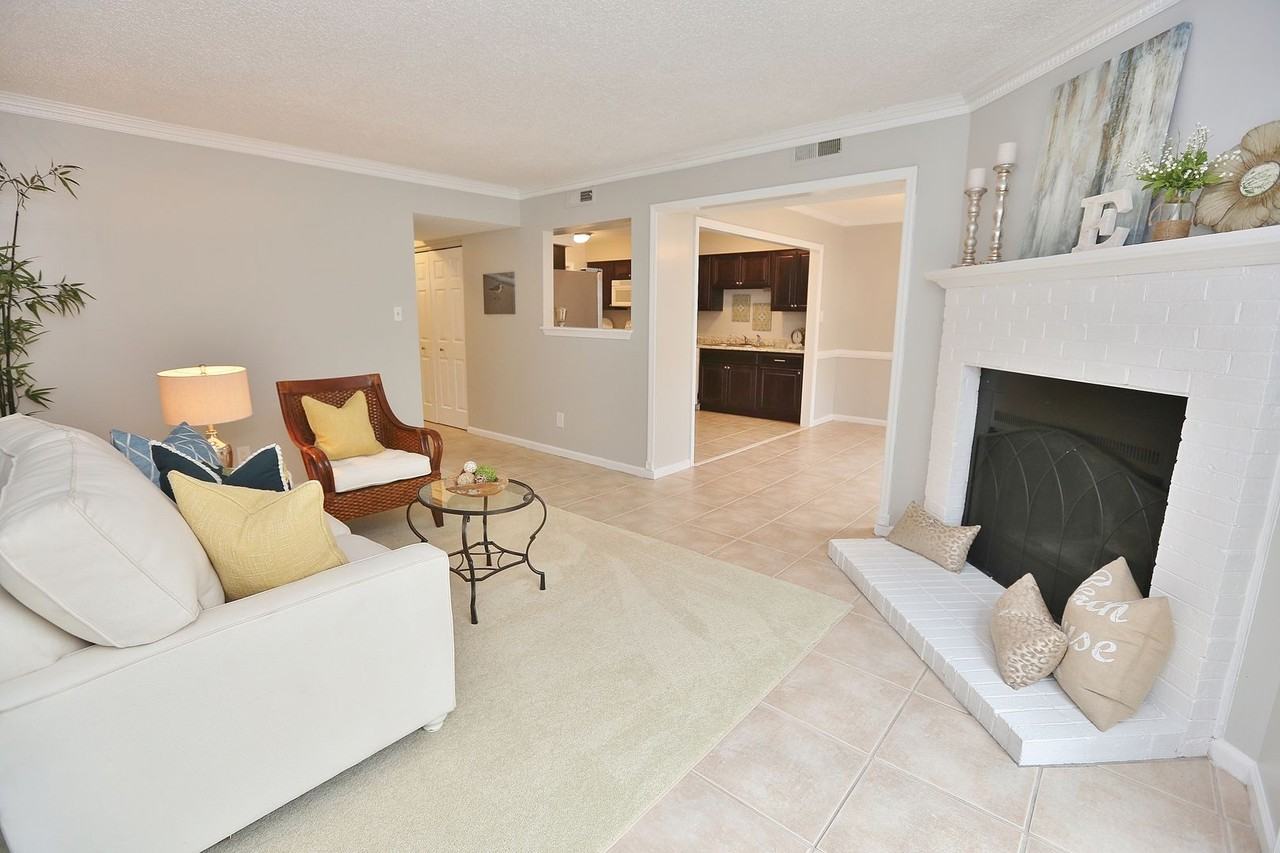 1207 Captain Adams Ct - Photo 5 of 43
