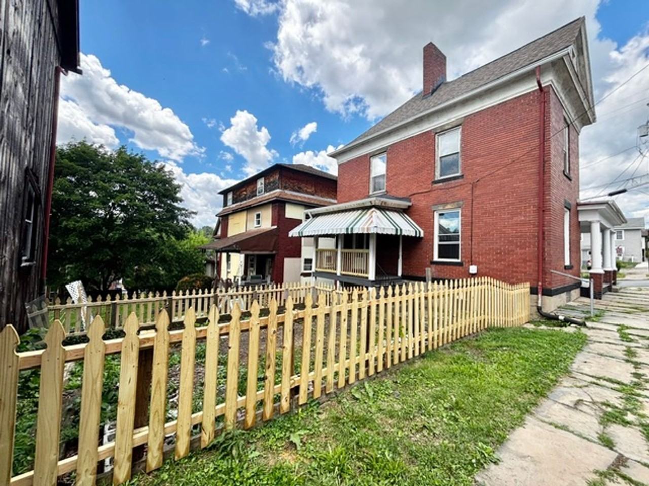 18 Observatory St - Photo 4 of 17
