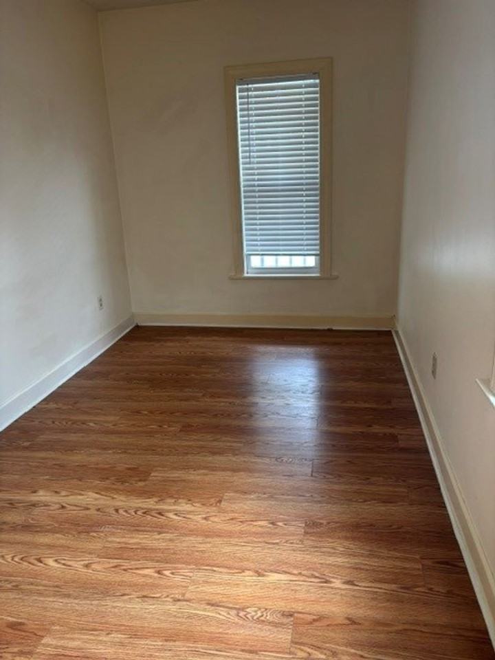 307 E 3rd St - Photo 4 of 11