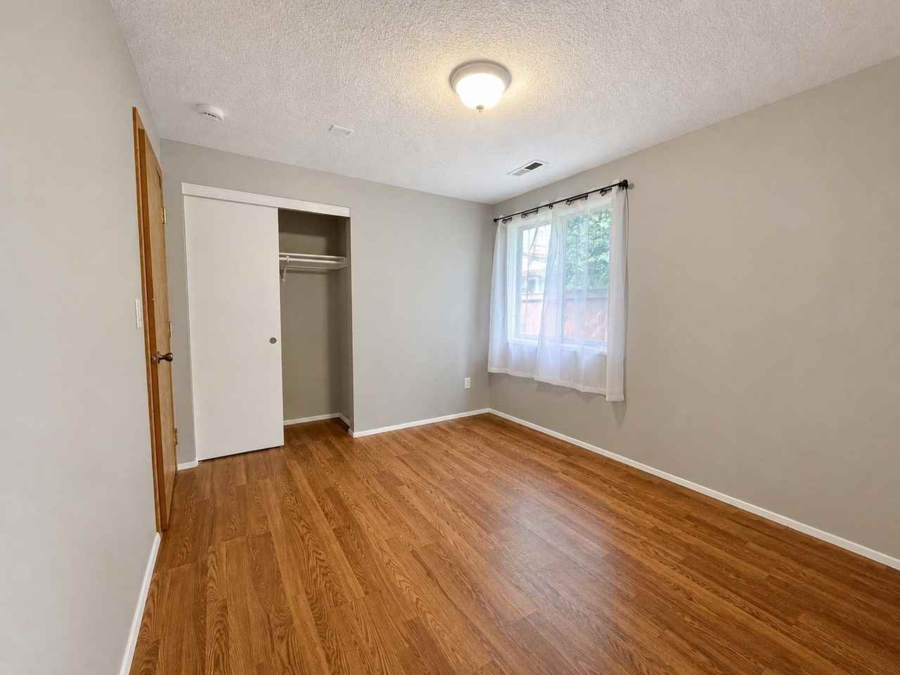 Pardee Duplex (A & B) - Photo 5 of 31