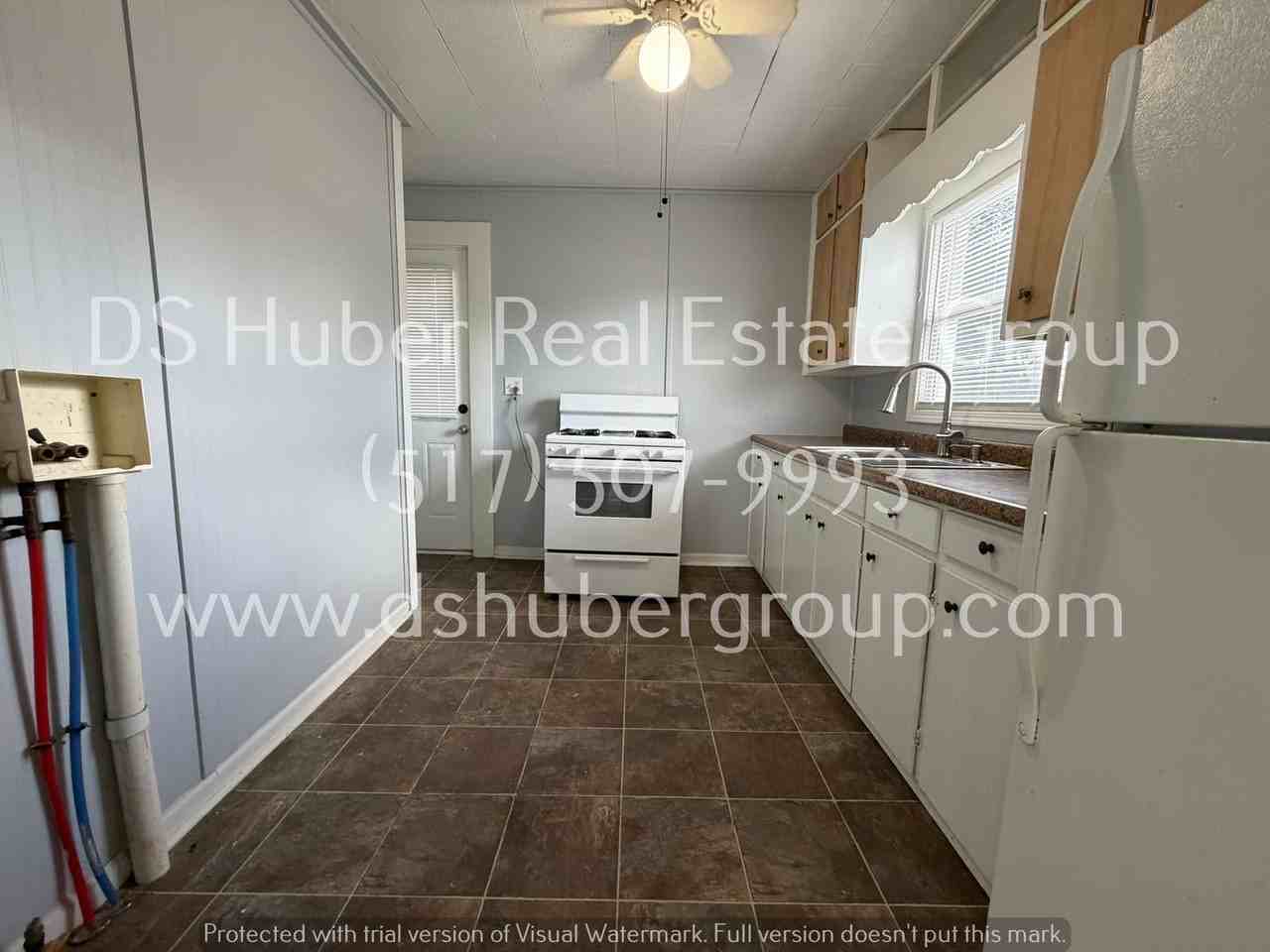 710 Cawood St - Photo 2 of 12
