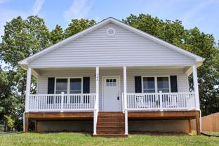 562 N Bayard Ave - Photo 1 of 1
