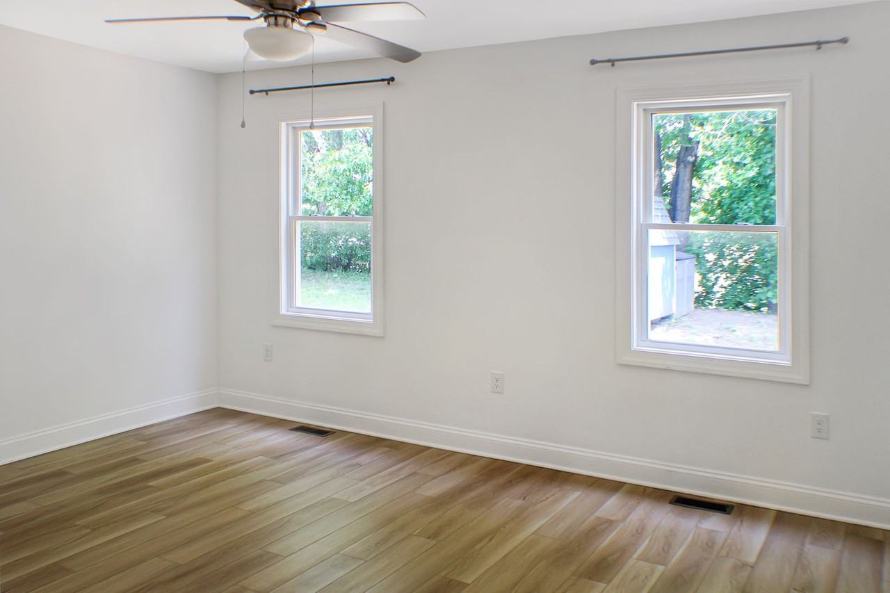 562 N Bayard Ave - Photo 5 of 22