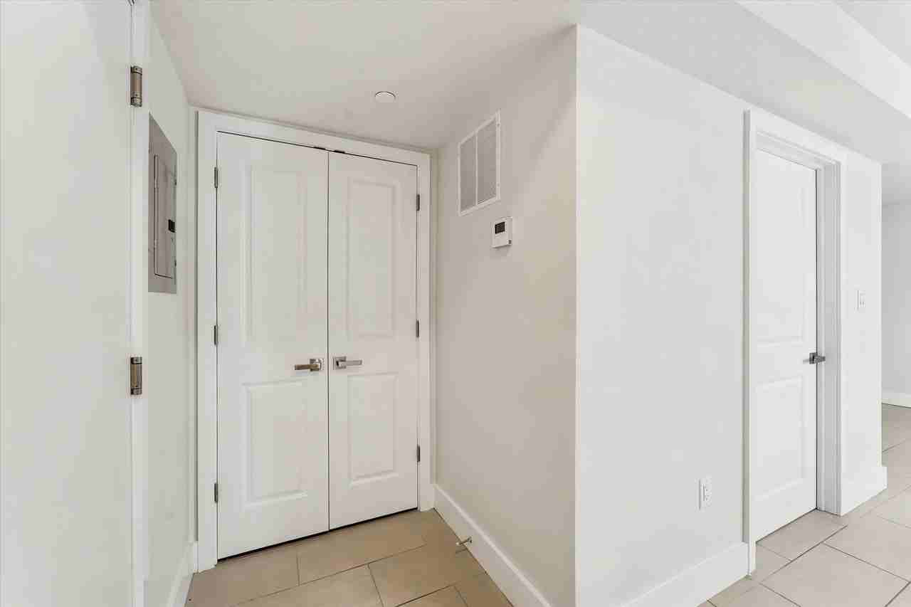 4700 Chestnut - Photo 5 of 47