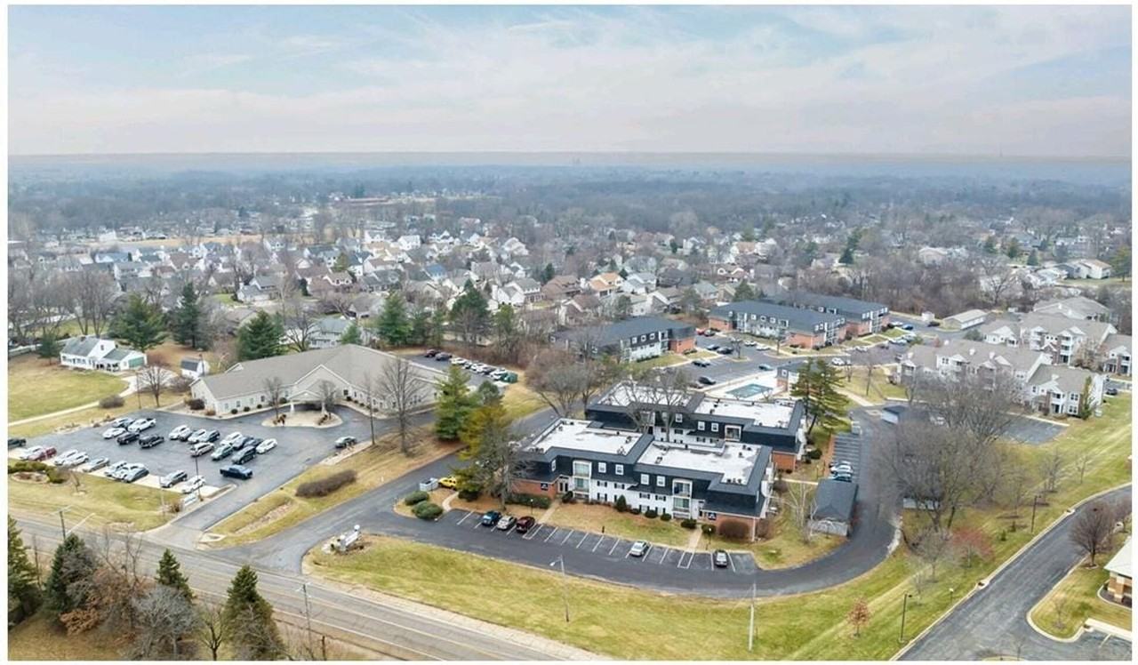 Hollow Hills Apartments - Photo 3 of 50
