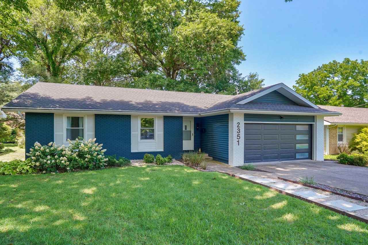 2351 S Rogers Ave - Photo 3 of 30