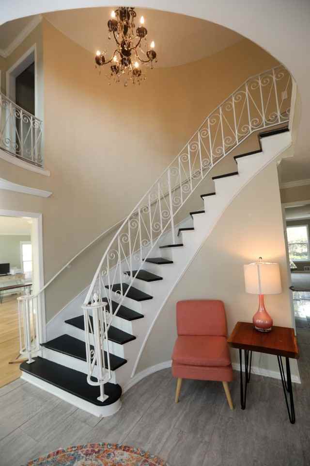 3710 Winkfield Pl - Photo 2 of 18