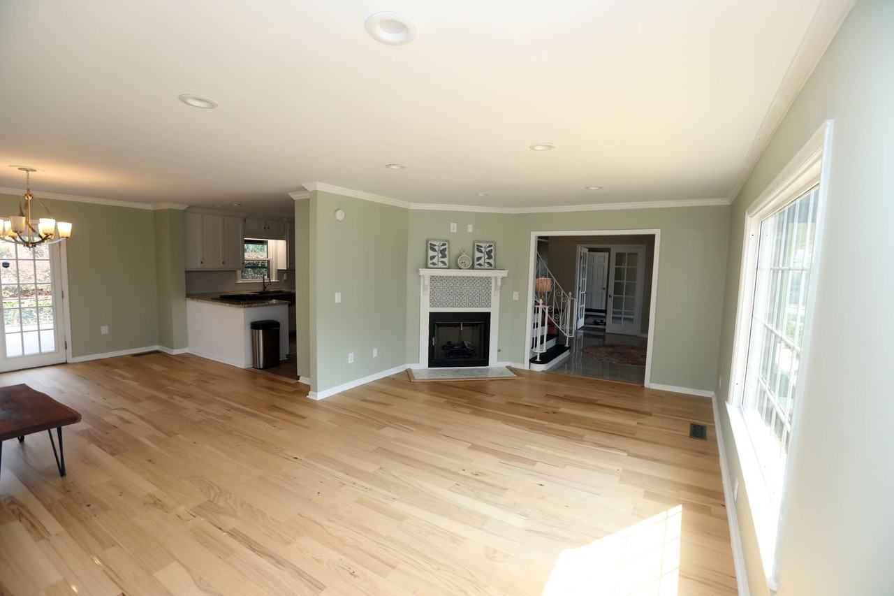 3710 Winkfield Pl - Photo 4 of 18