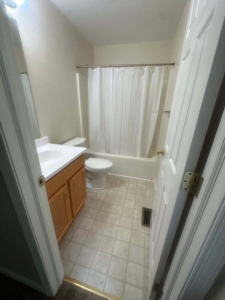 85 Pine Cone Dr - Photo 2 of 8