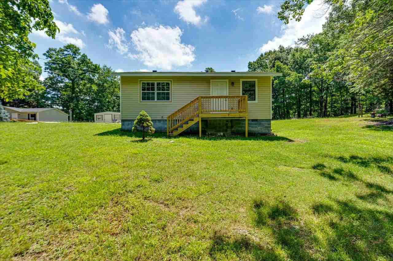 840 Emery Rd - Photo 2 of 24