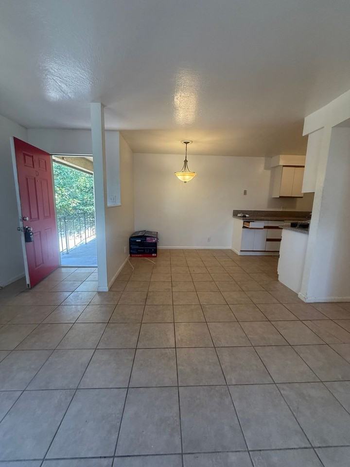 7865 Leona Way - Photo 3 of 20