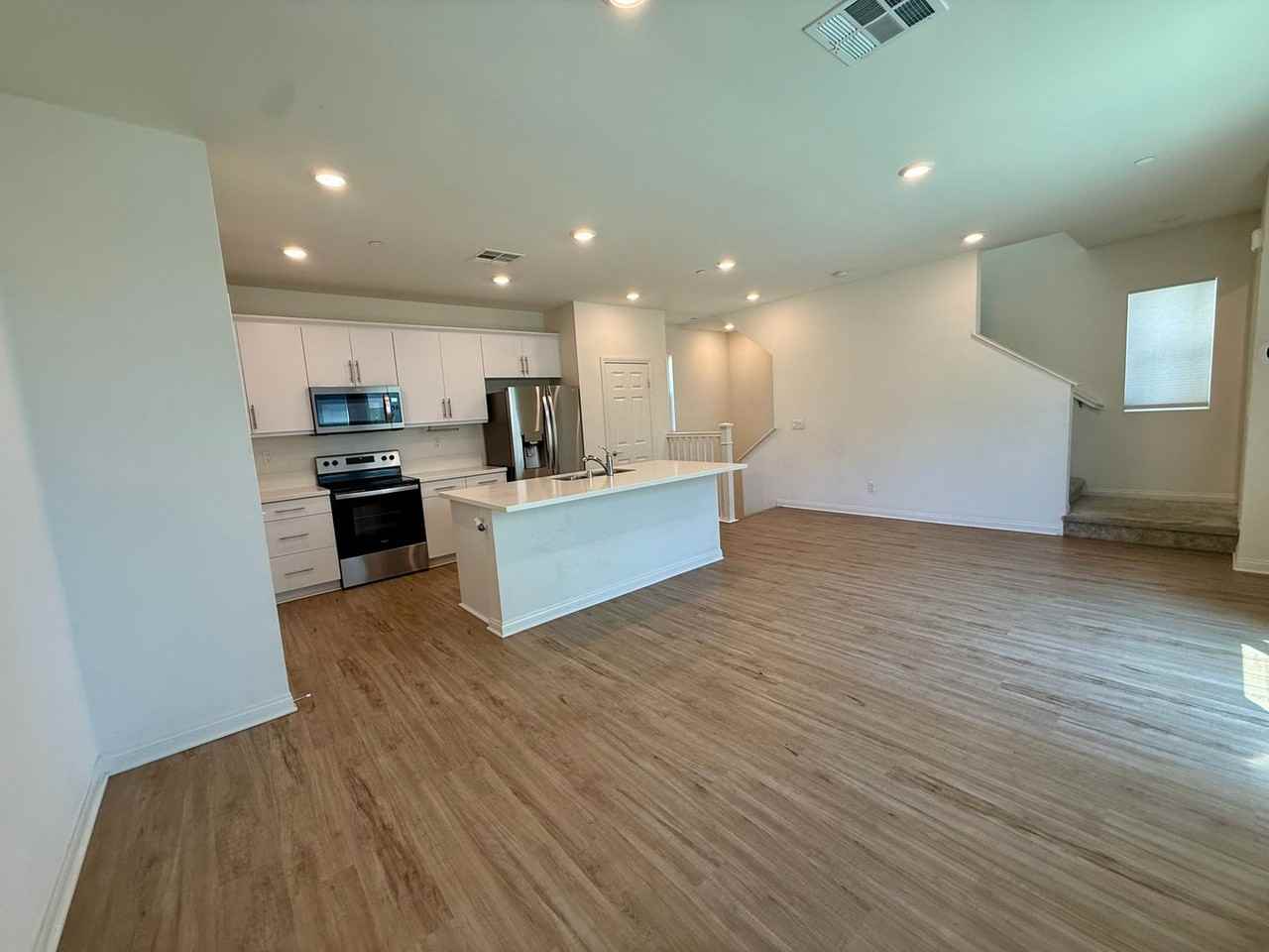 365 Fitzpatrick Rd #101 - Photo 3 of 35