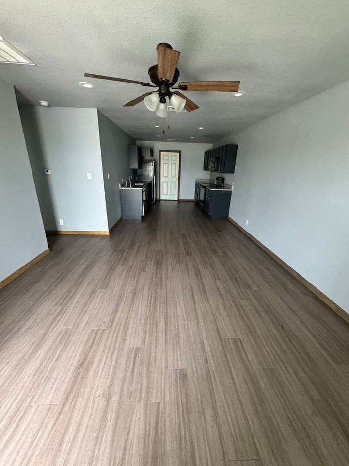 450 Derrs Chapel Rd - Photo 2 of 12