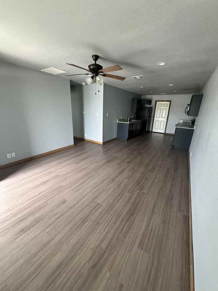 450 Derrs Chapel Rd - Photo 3 of 12