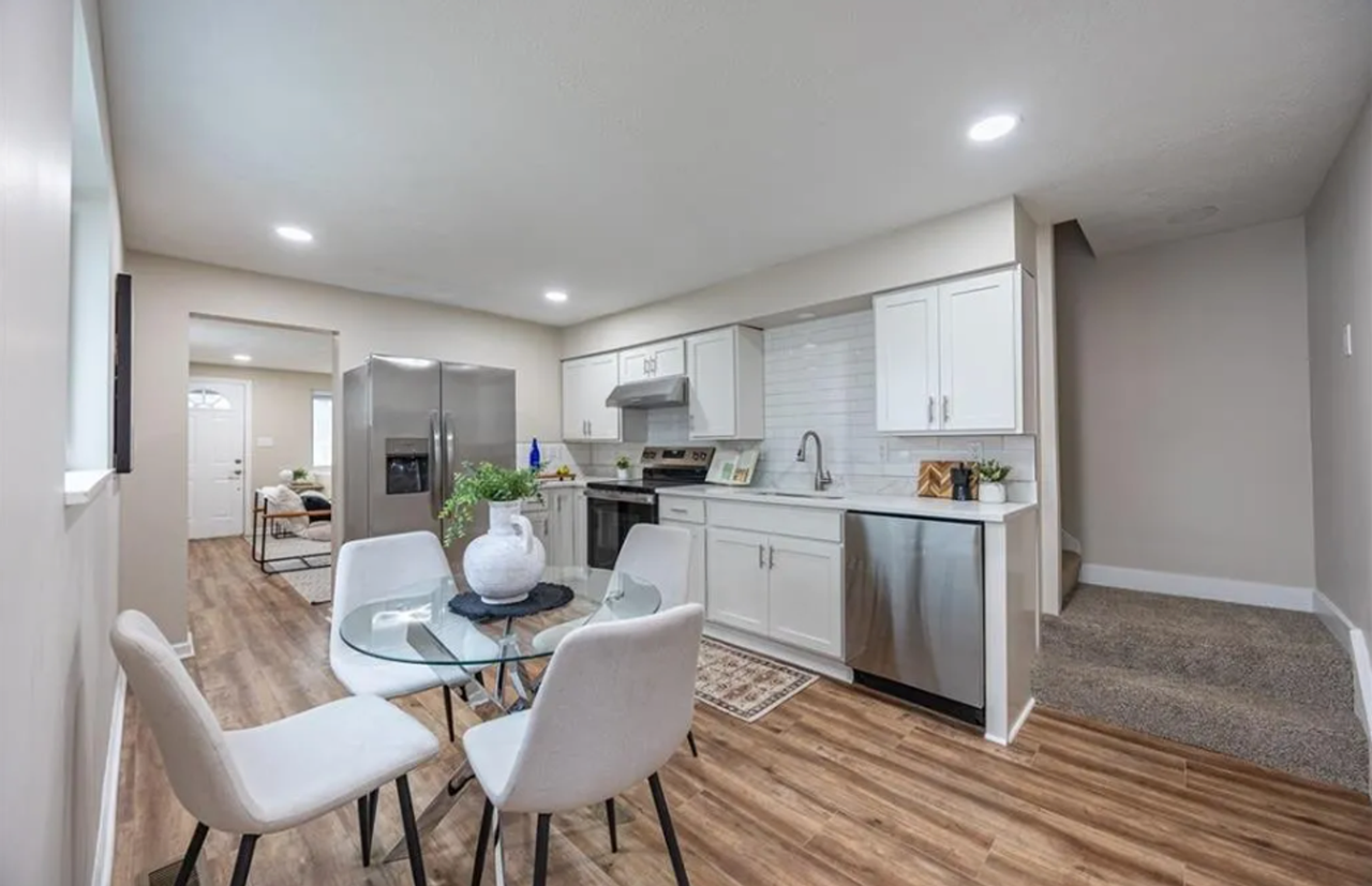 106 Blythe Rd - Photo 5 of 16