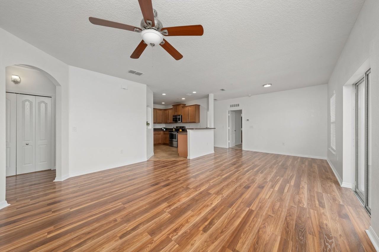 2148 Betsy Ross Ln - Photo 5 of 41