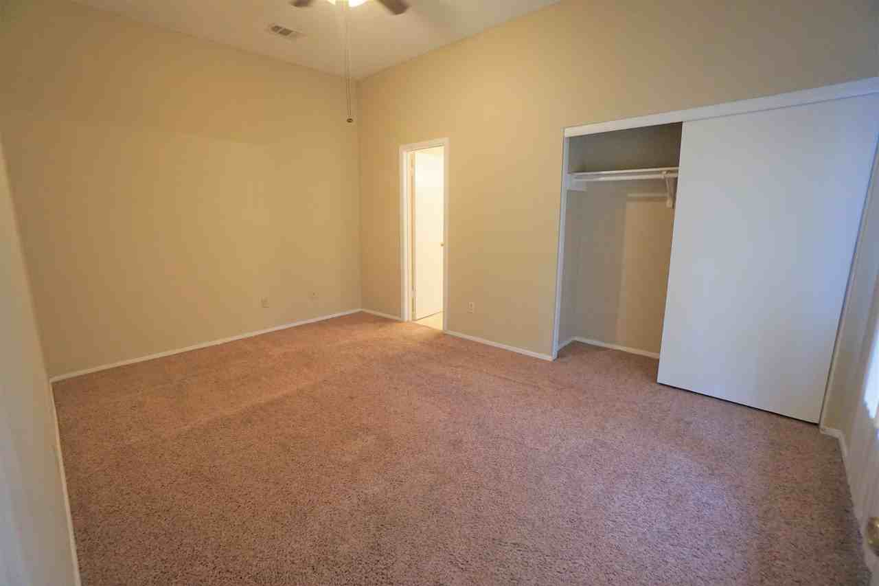 6702 Garden Canyon Dr - Photo 5 of 11