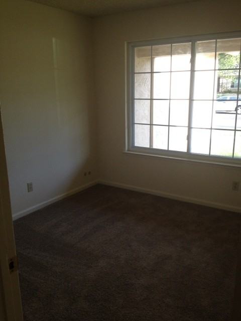 9457 Bravo Way - Photo 6 of 11