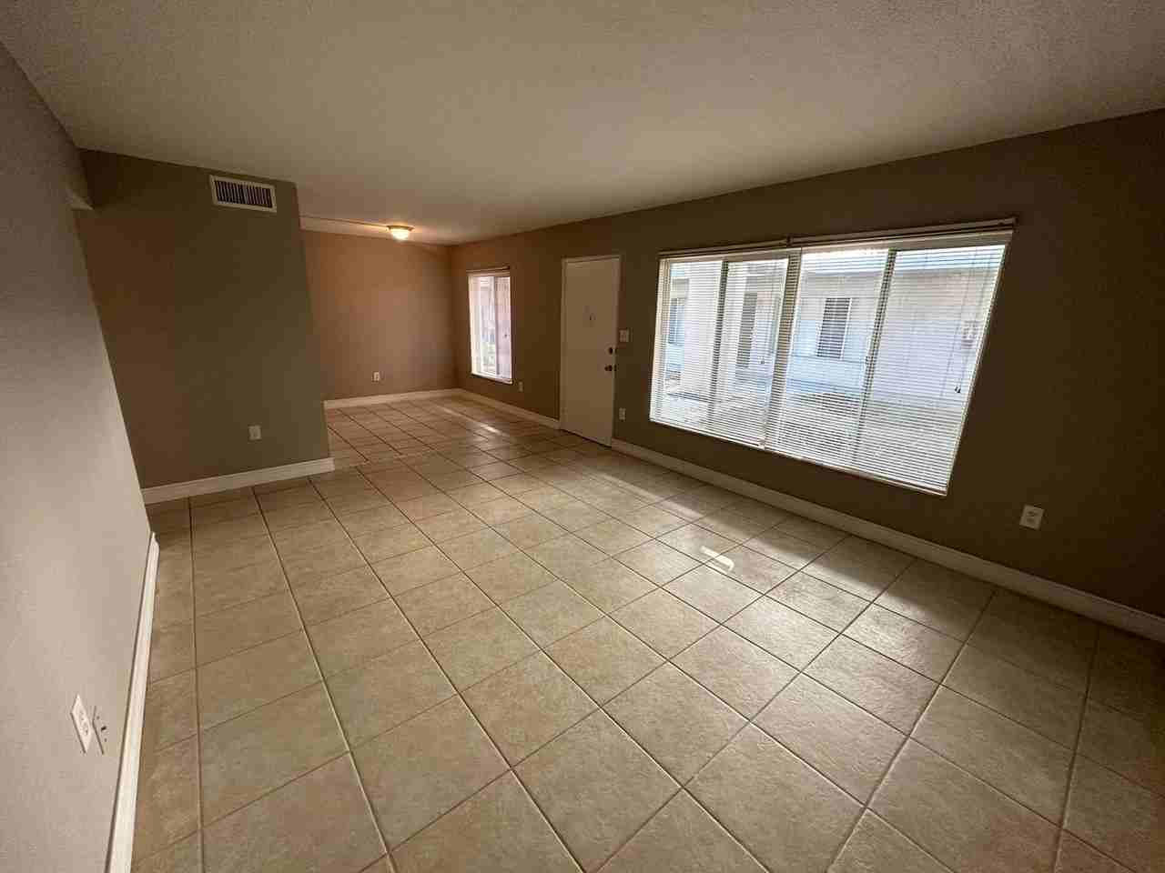 1830 Maravilla Ave #311 - Photo 7 of 11