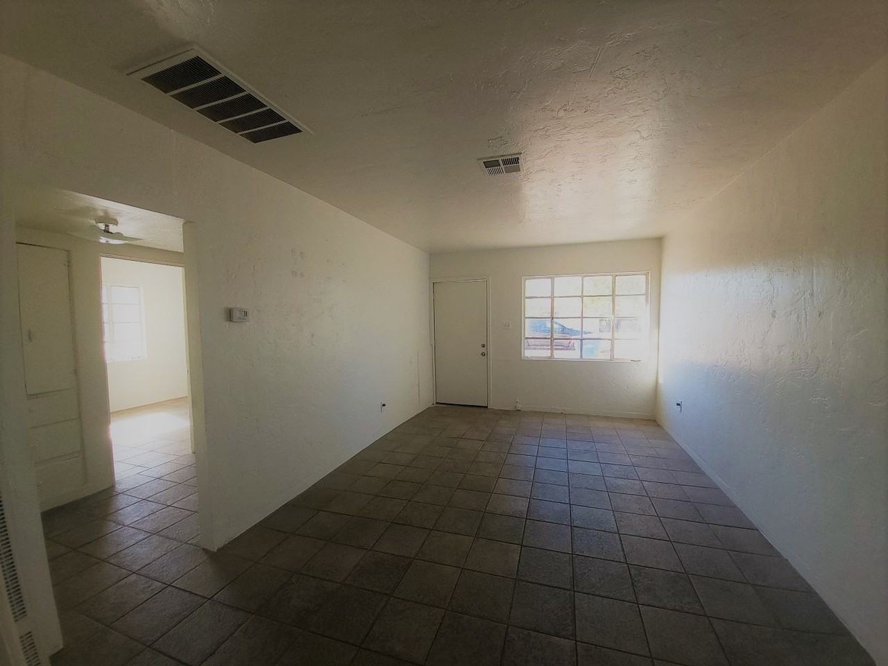 1029 N 31st St - Photo 2 of 9