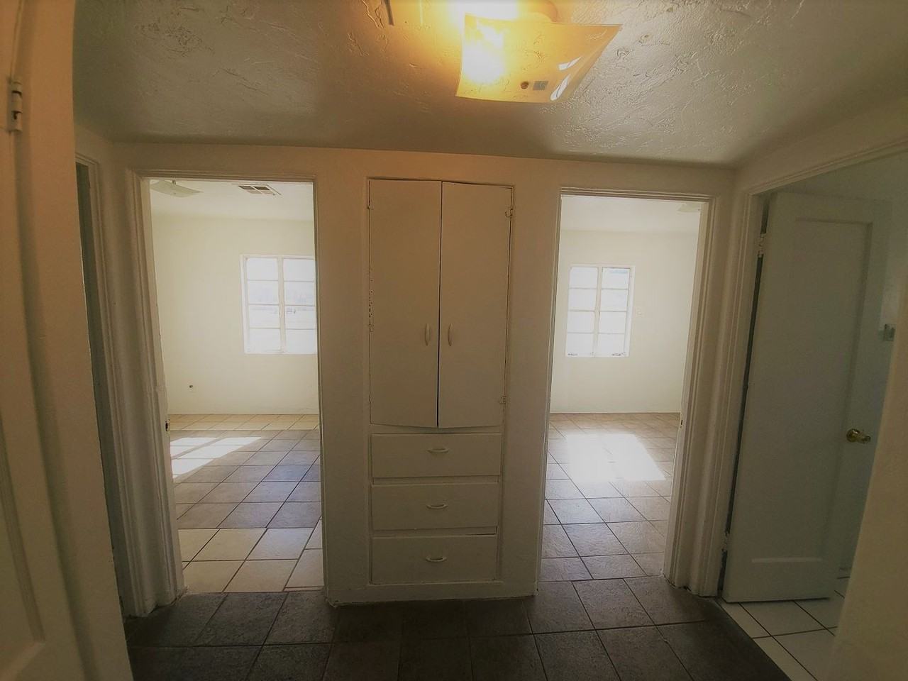 1029 N 31st St - Photo 5 of 9