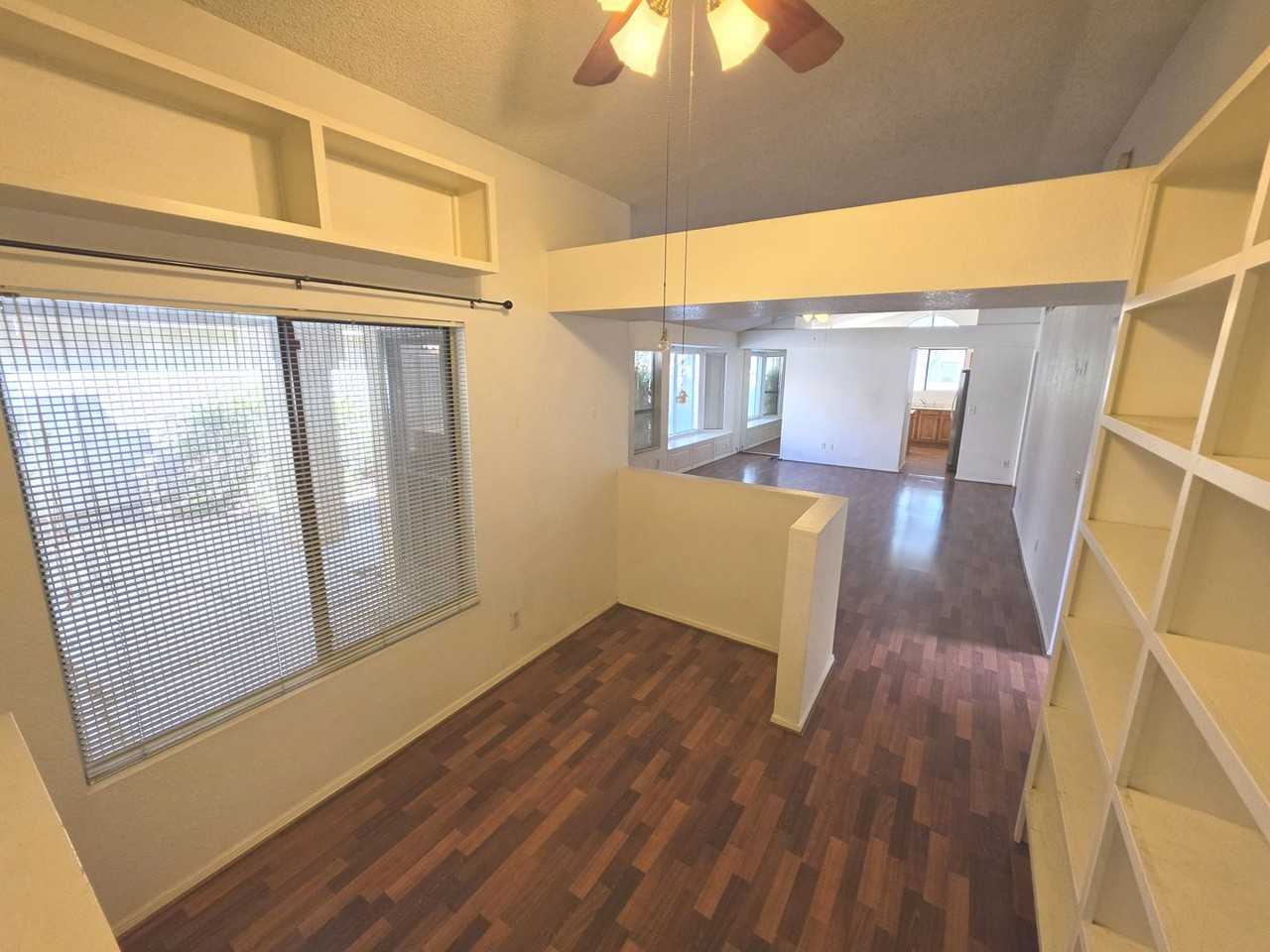 1056 W Sunward Dr - Photo 5 of 34