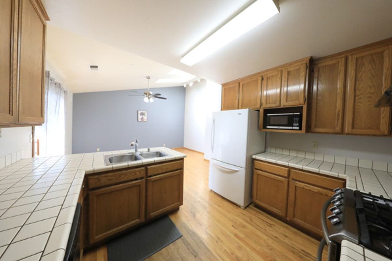 3121 Bonanza St - Photo 5 of 19
