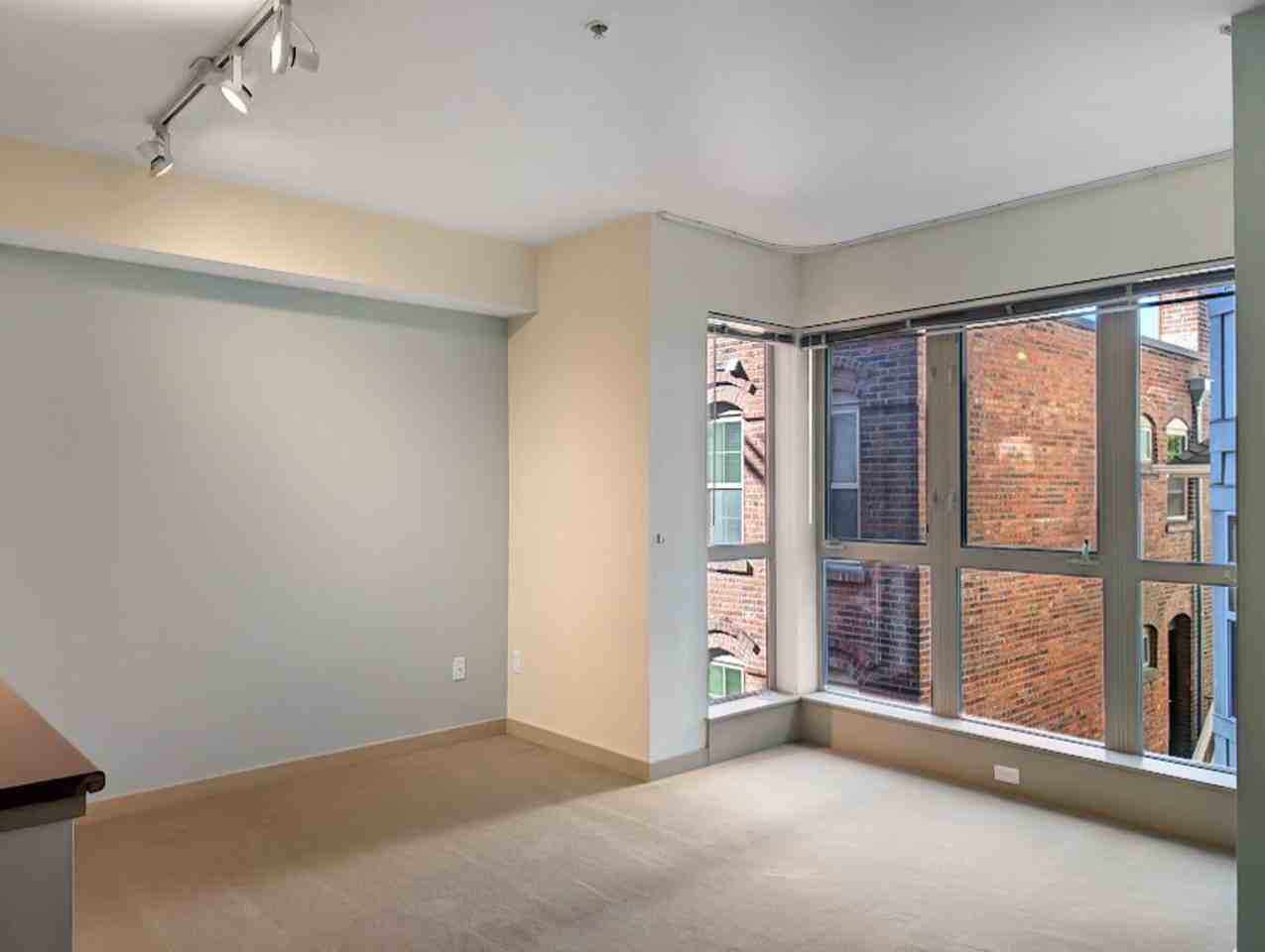 1410 E Pine St Unit W208 - Photo 3 of 21