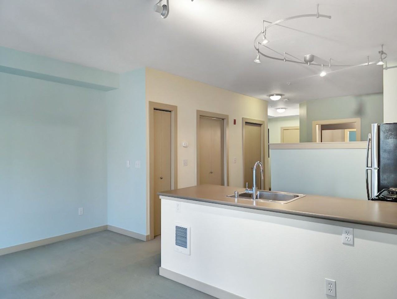 1410 E Pine St Unit W208 - Photo 5 of 21