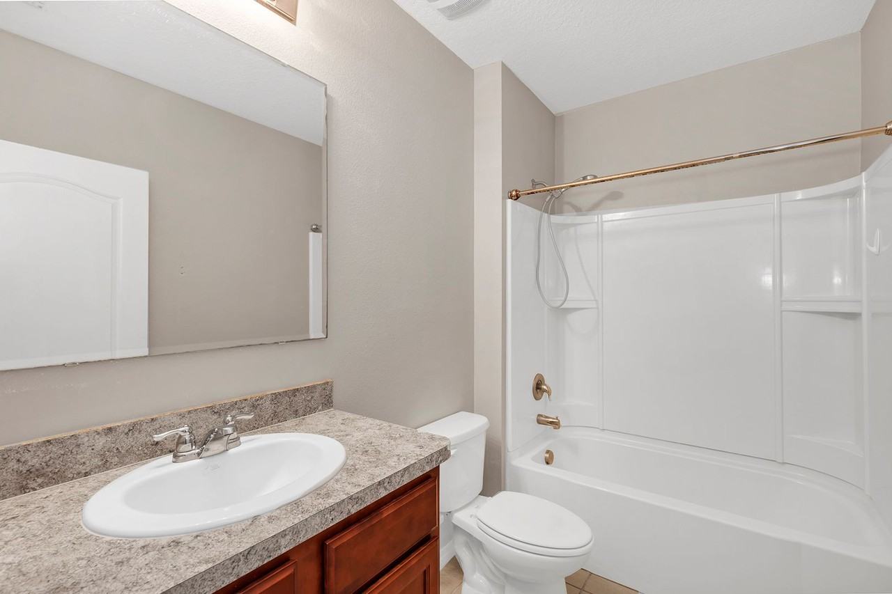 2192 Rose Blvd - Photo 7 of 31