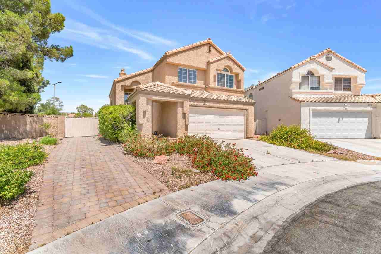 8412 White Shore Cir - Photo 2 of 23