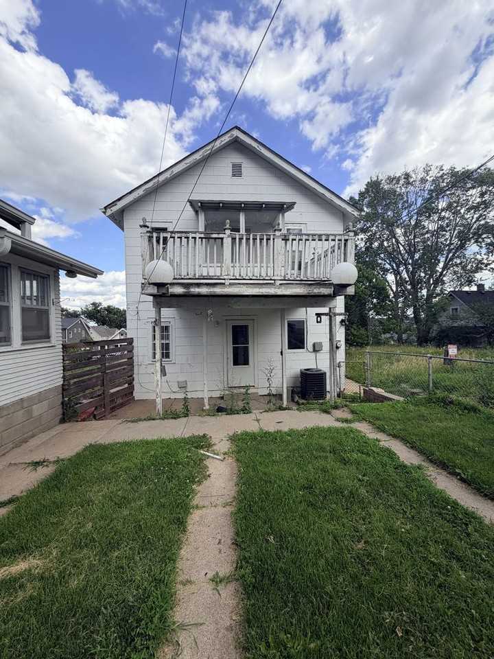 1336 S 25th Ave - Photo 2 of 19