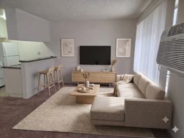 featured image of 10237 Fernglen Ave