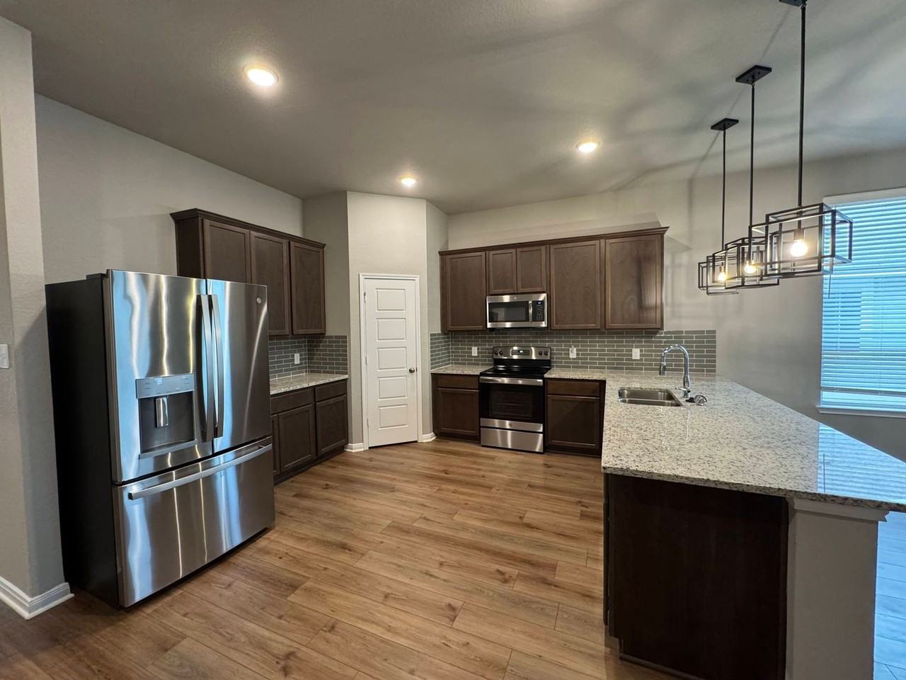 1312 Dowdy Dr - Photo 5 of 28
