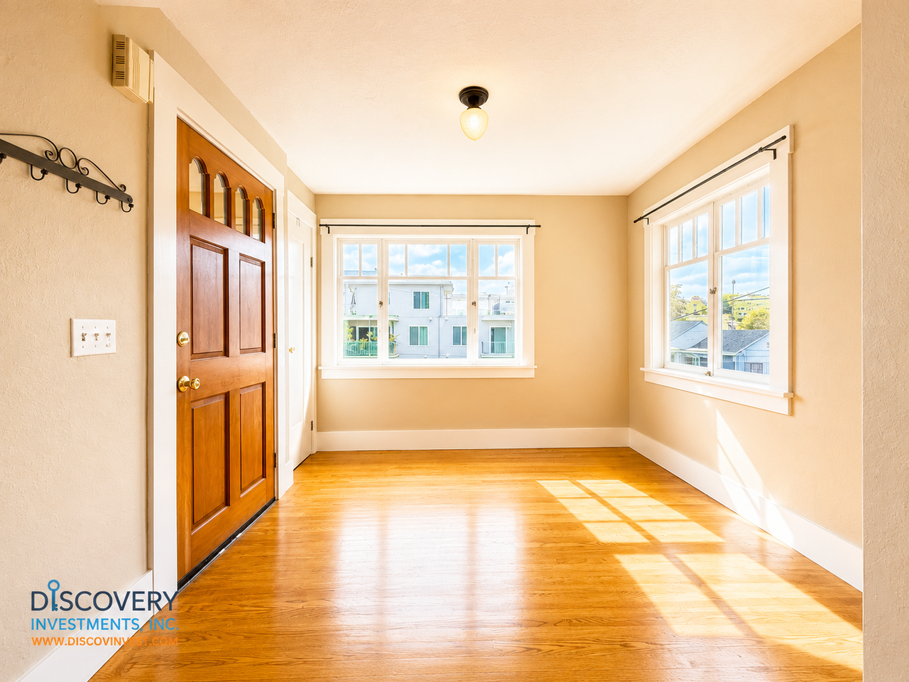 460 Stow Ave - Photo 5 of 50