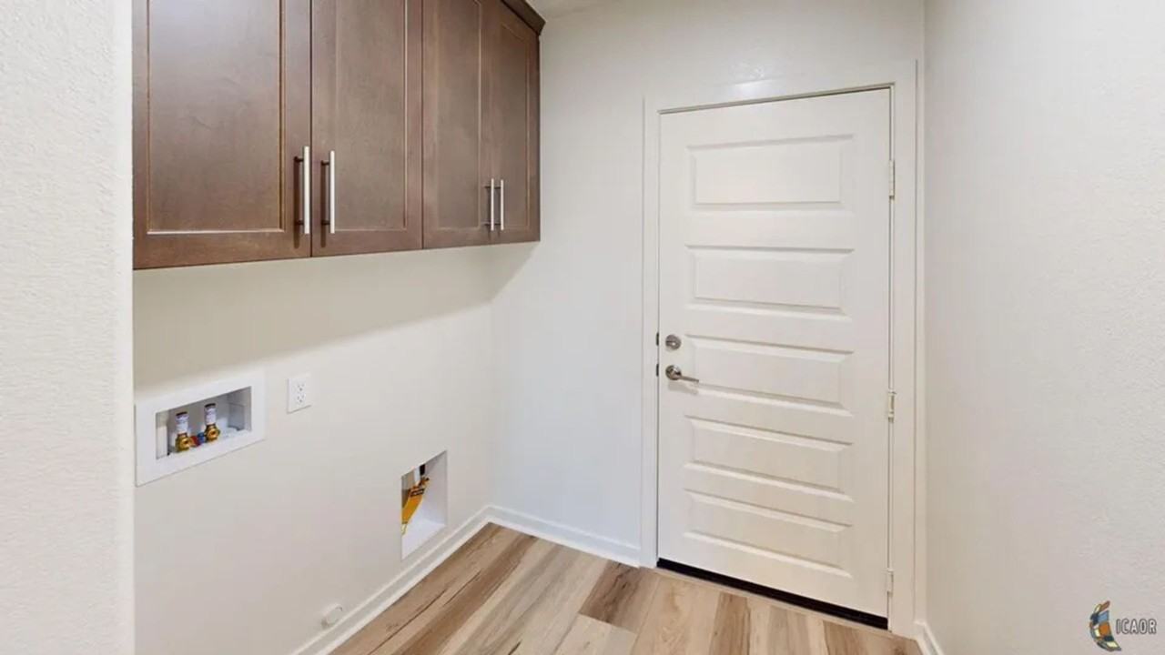 2403 Dale Ct - Photo 4 of 11
