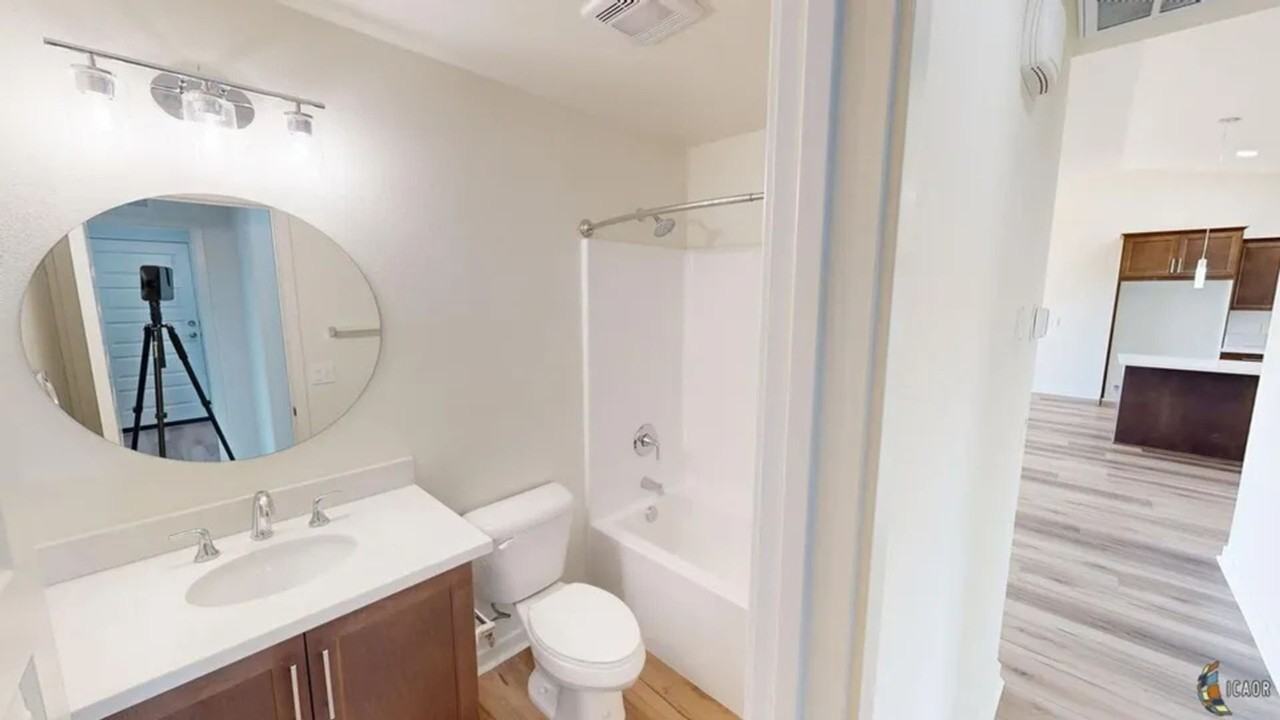 2403 Dale Ct - Photo 7 of 11