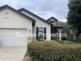 10 Elizabeth Cir - Photo 1 of 1