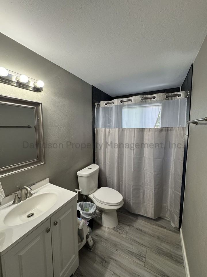 4470 Monica Dr - Photo 5 of 11