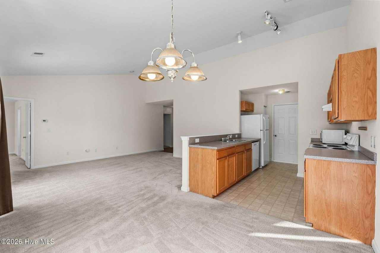 953 Wyndfall Dr Sw - Photo 5 of 33