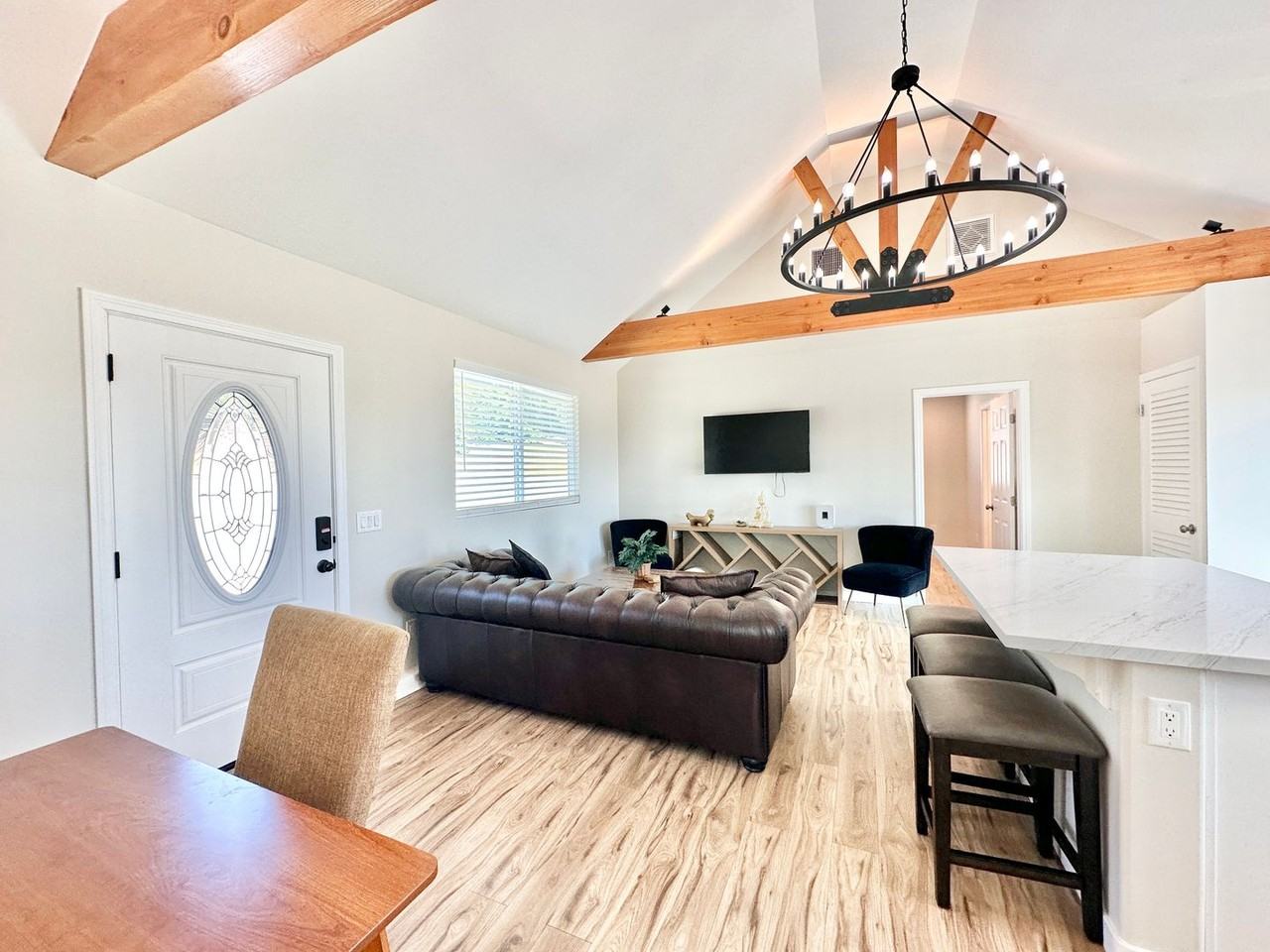 9431 W Lilac Rd - Photo 5 of 31