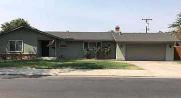 featured image of 401 N Santa Ana St