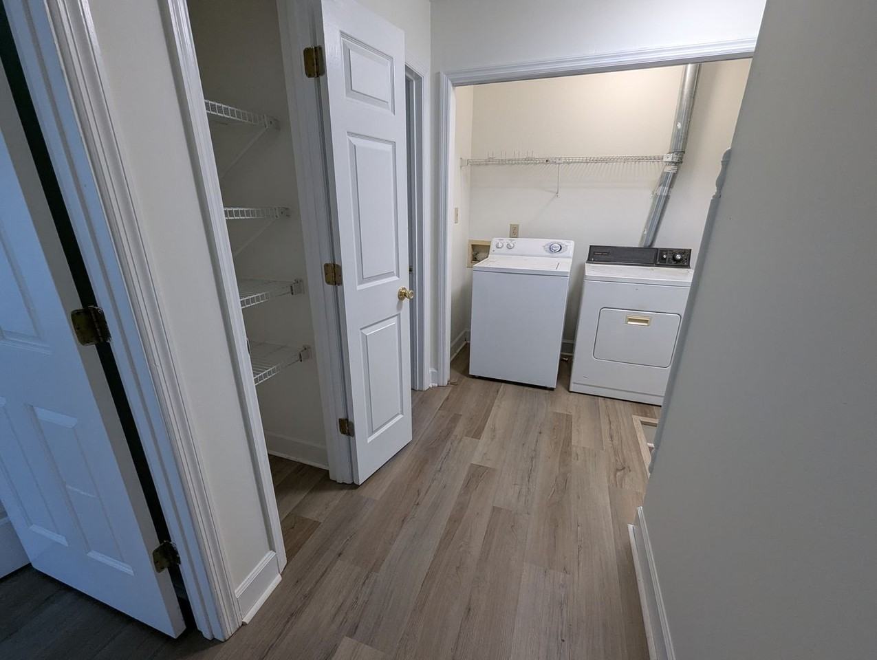 317 S Church St - Photo 6 of 12